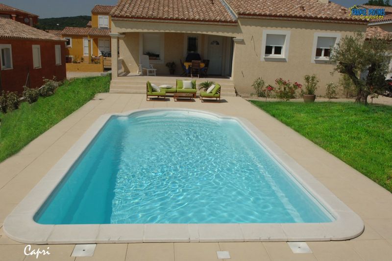 piscine coque polyester Avignon