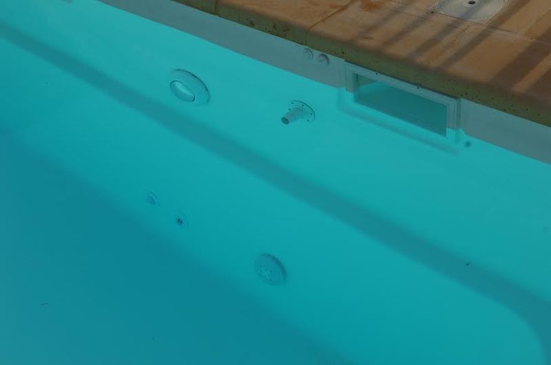 Devis piscine coque forme haricot 8X4 sur Toulouse