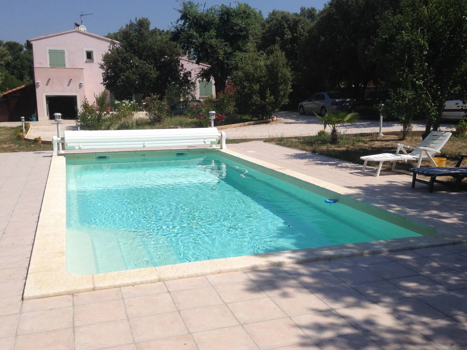 Achat et pose d'une piscine coque polyester sur Nice 06