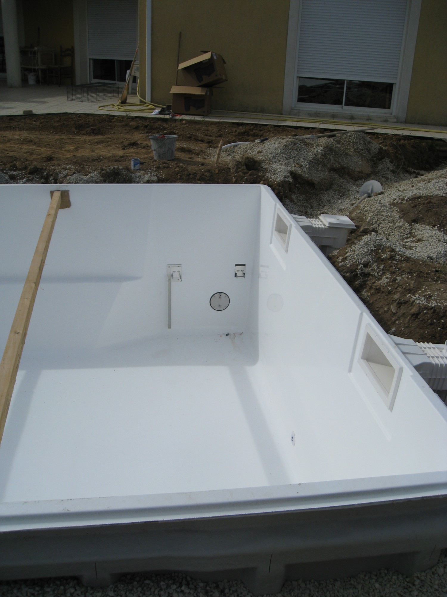 Comment moonetr une couverture automatique immergée en FOND sur une piscines FRANCE PISCINES COMPOSITES