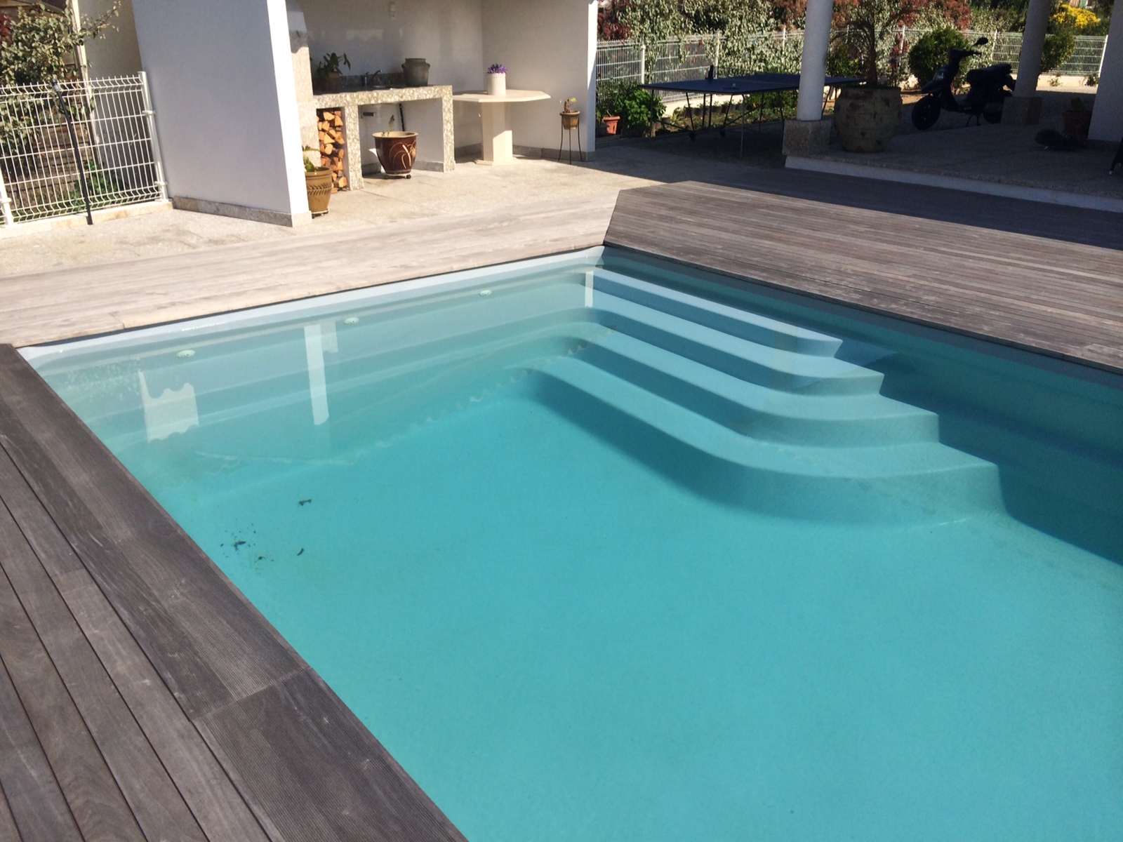 piscine coque rectangulaire ardeche aubenas