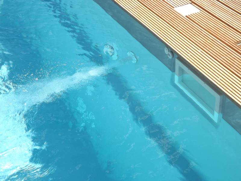 LE SYSTÈME DE NAGE À CONTRE COURANT POUR PISCINE