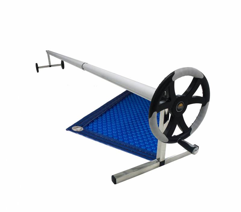 LES BÂCHES À BULLES ET ENROULEURS POUR PISCINES