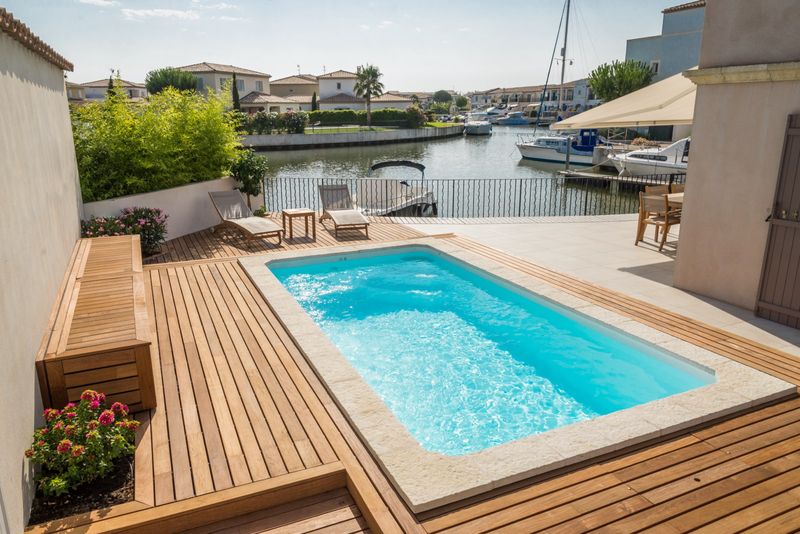 PISCINE COQUE POLYESTER