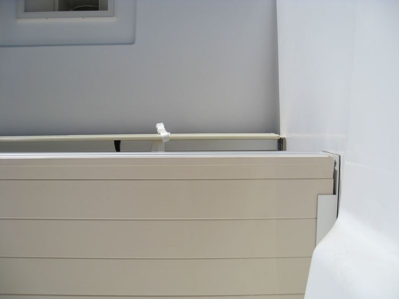 Parois de séparation en PVC pour volet roulant immergé