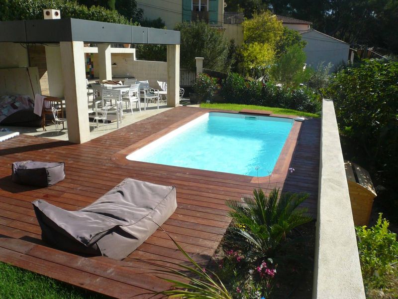 Petite piscine coque 4X2 avec pose sur Strabourg