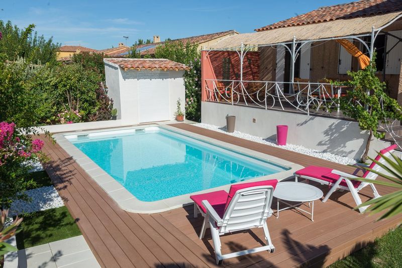 Vente et installation de piscines coque polyester à MONTPELLIER