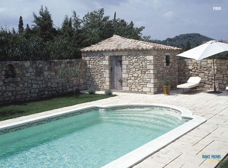 Piscines COQUE POLYESTER FRANCE PISCINES COMPOSITEURS FABRICATION FRANCAISE ET PISCINES DE QUALITE
