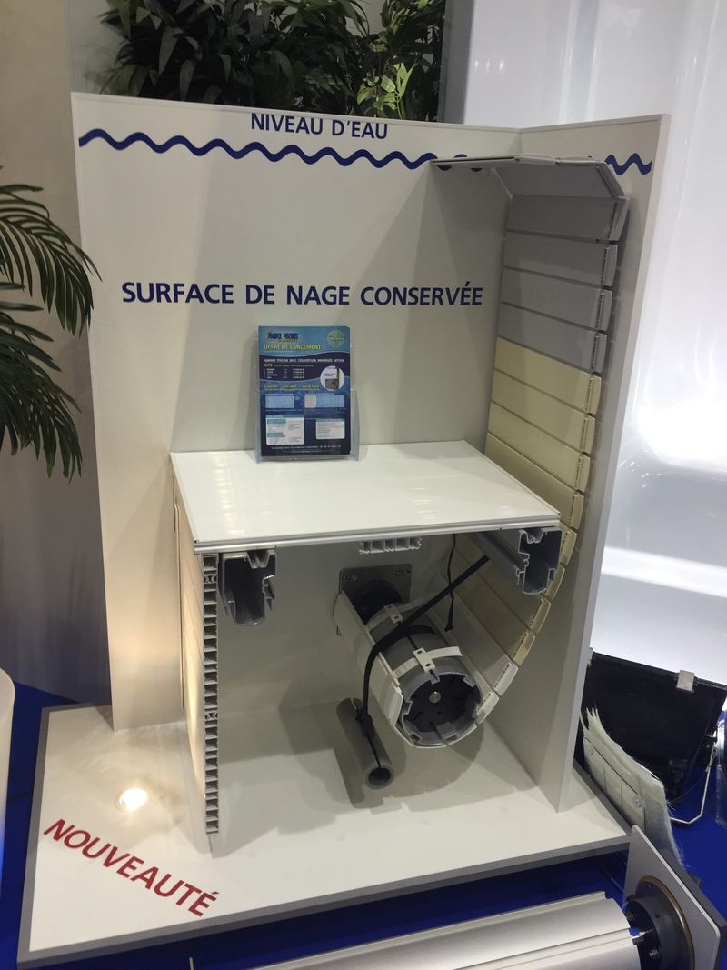 Unique en EUROPE sur une coque polyester, le VOLET AUTOMATIQUE IMMERGE de chez FRANCE PISCINES COMPOSITES saura vous séduire de par sa technologie