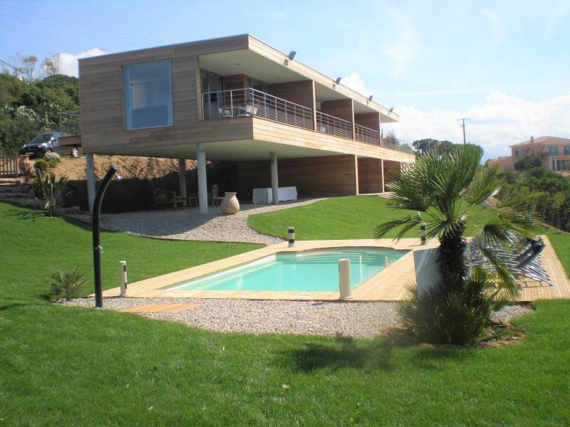 Acheter une piscine coque polyester sur Lyon prix